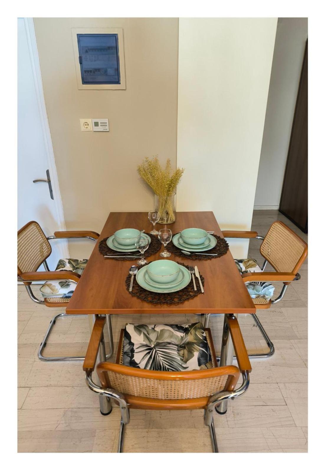 August Moon Apartment Chios Town Exterior photo